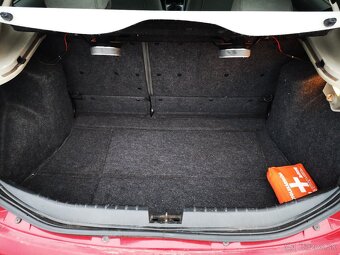 Alfa Romeo 147 1.9jtd 95 kw - 6