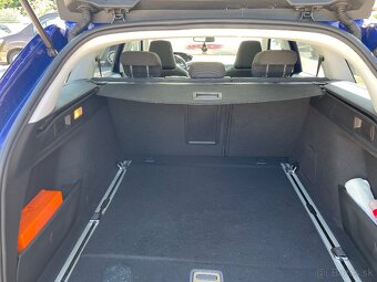 Peugeot 308 Break/SW SW 1.5 BlueHDi 130 S S - 6