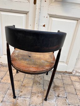 Kaviarenska stolička - 6