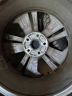 Zimna sada PIRELLI 235 / 55 / 18 pre VW, Skoda, Seat - 6