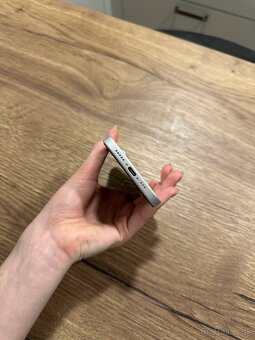 iPhone 16 256Gb Záruka - 6
