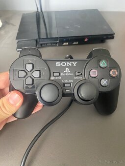 Predávam Playstation 2 s hrami a ovládačmi - 6