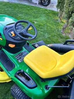 Traktorova kosacka John Deere - 6