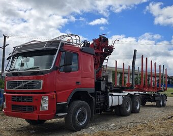Lesovoz VOLVO FM440 6x6 - 6