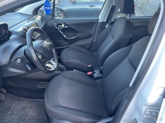 Peugeot 208 1,0 benzín - 6