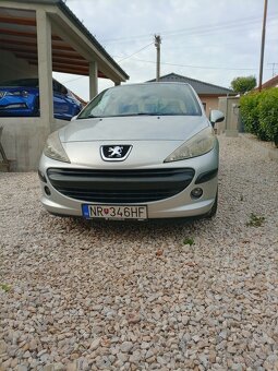 Peugeot 207 - 6