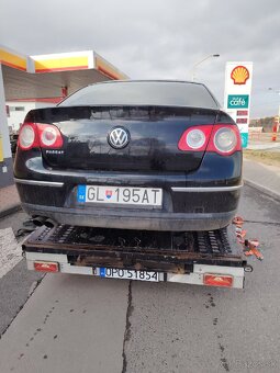 Passat b6 2.0 fsi 110kw manuál 6kvalt rozpredám na diely - 6