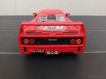 Bburago Ferrari F40 1/18 Červený - 6