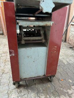 Hoblovacka zrovnavacka prepustacka KDR 310 s cilkulárkou - 6