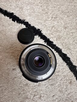 Canon EF-S 18-135mm f/3.5-5.6 IS STM - 6