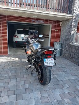 Suzuki GSX 1250 FA - 6