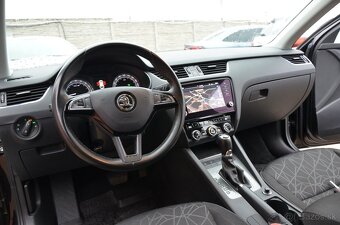 Škoda Octavia Combi 2,0 TDi DSG7  Clever - 6
