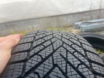 4ks Pirelli Cinturato Winter 225/55r17 - 6
