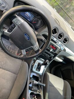 Ford Galaxy - 6