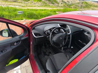 Peugeot 207 1.4i 65 kW - 6