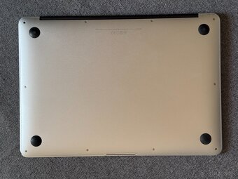Apple Macbook Air 13" Early 2015 i5 1,6 ghz 4GB 256GB - 6