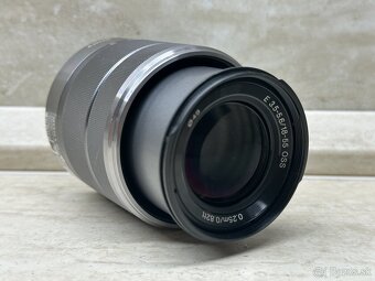 Sony SEL 18-55mm f/3.5-5.6 - 6