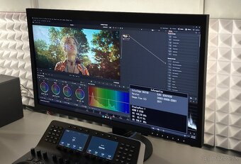 EIZO CG319X - 6