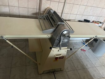 Rozvaľovacie stroje Fritsch rollfix - 6