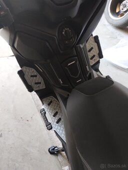 Skuter125 Yamaha Xmax - 6