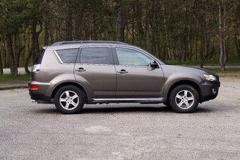 Mitsubishi Outlander 2.2 DI-D, diesel, 4x4, 7.miestne - 6