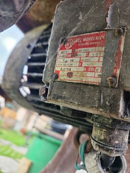 Miešačka na betón s motorom 3 kW (380/220 V), dvoma l - 6