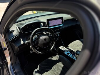 PEUGEOT 2008 GT PURETECH 2024 - 6