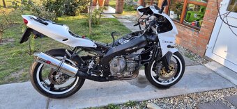 Kawasaki ZX9R Ninja - 6
