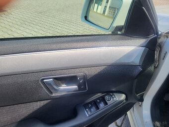 Predám Mercedes-Benz E350, W212, 4matic, 2012 Kombi - 6