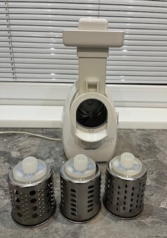 Zelmer 886.84 Mlynček na mäso a strúhač - 6