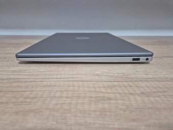 HP 250 G10 /Intel Core i3-1315U/8GB RAM/FHD/256GB SSD/Bat ok - 6