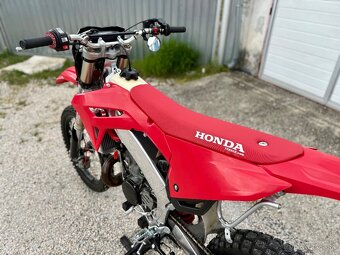 Unikatna Honda CR250R - 6