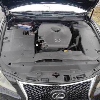 Lexus IS 220d - 6