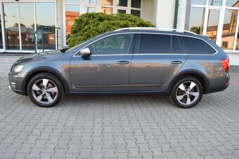 ŠKODA OCTAVIA COMBI SCOUT III 2.0 TDI, KOŽA, ŤAŽNÉ, WEBASTO - 6