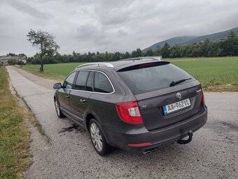 ŠKODA SUPERB 2.0 TD CR 4X4 DSG Naj.254000 Km Rok Výroby 2012 - 6