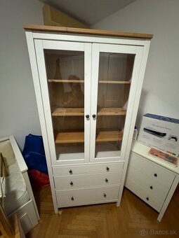 HEMNES vitrína IKEA - 6