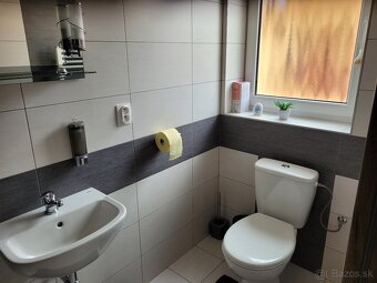 Byt v rodinnom dome. - 6