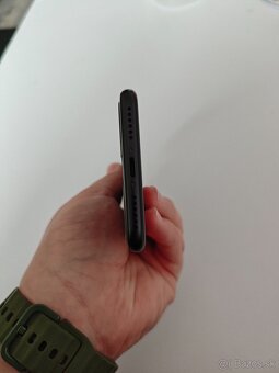 iPhone SE (2020) 64GB - 6