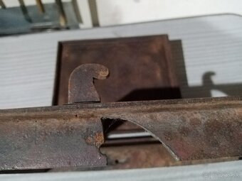 DVIERKA Kachlí. - 6