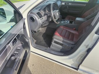 Touareg 3.0tdi 176kw R-line full vybava - 6
