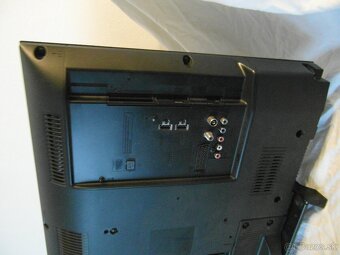 Panasonic 32" LED - 6