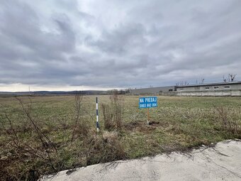 Pozemok so stav.povolením-obchod,sklady,šport,výroba/BIDOVCE - 6