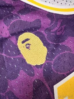 Mitchell & Ness dres BAPE x Lakers XL fialovy - 6