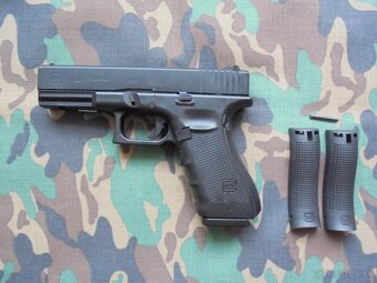 Umarex Glock 17 Gen. 4 4,5 mm CO2 GBB. - 6