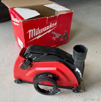 Milwaukee AG24-230E a DEC230 - 6