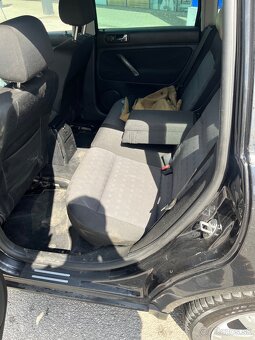 Volkswagen Passat 1,9 Tdi 74Kw r.v 2002 - 6