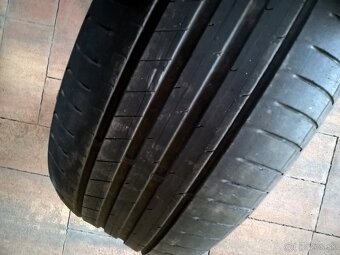 LETNÉ 225/55 R16 99W GOODYEAR a KUMHO 5 mm UŽ OD 60-€/sada - - 6