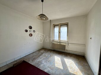 Priestranný rodinný dom v Šalgočke s veľkým pozemko… - 6