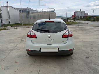 RENAULT MÉGANE 1.5 Dci r.v 2015 - 6