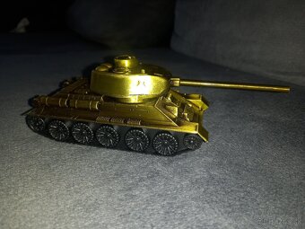 Kovový model T-34 - 6